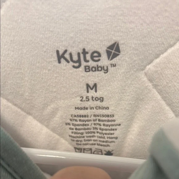 Kyte Baby Sleep Sack in Light Green M 2.5 TOG - Picture 2 of 5